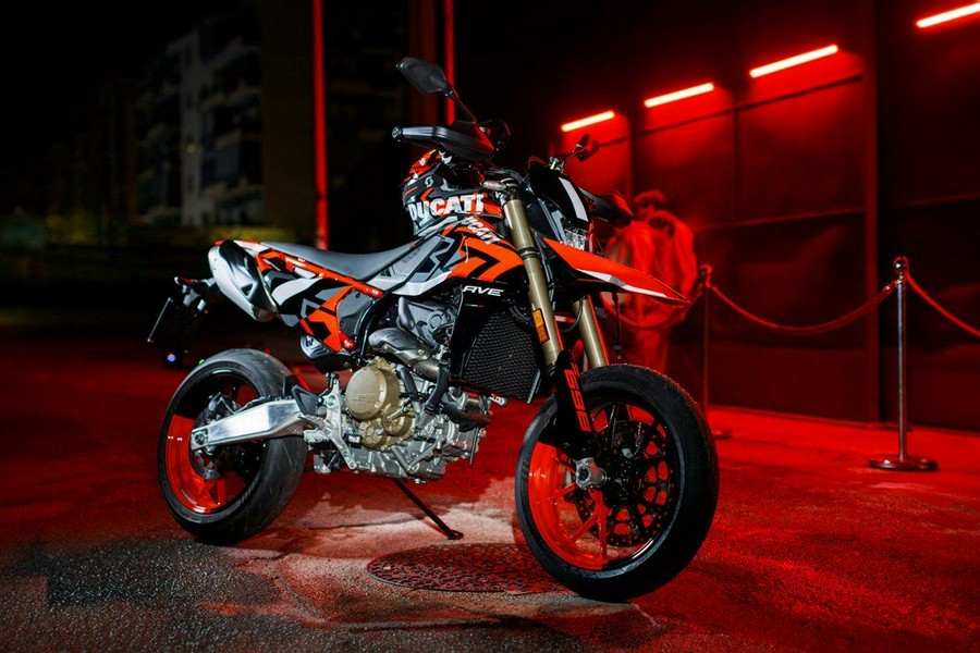 2025 Ducati Hypermotard 698 Mono RVE Graffiti livery