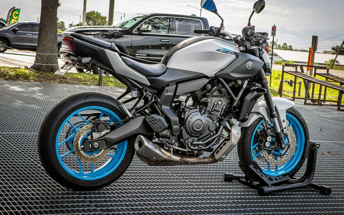 2025 Yamaha MT 07