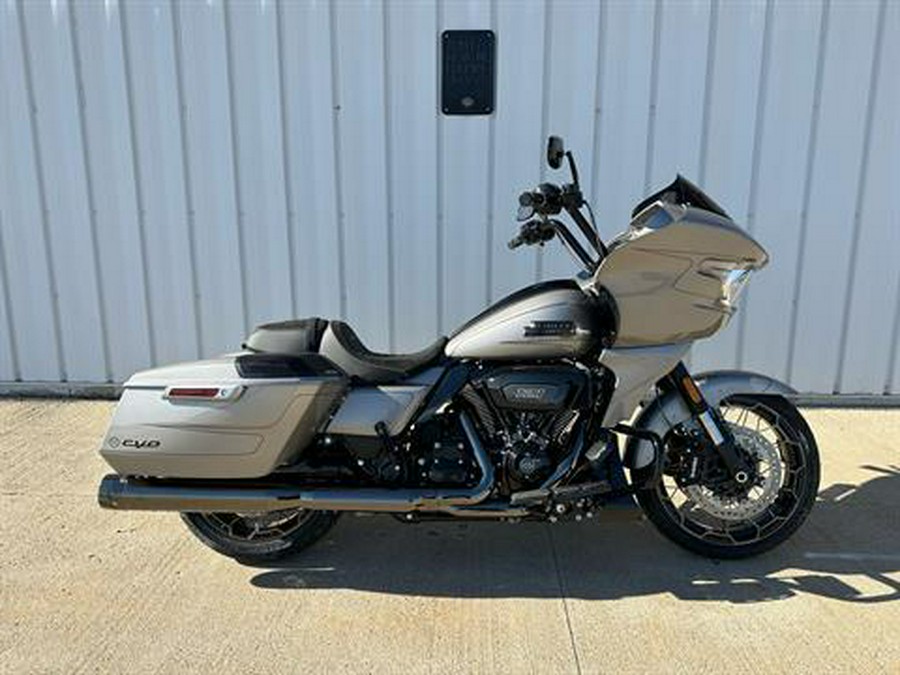 2023 HarleyDavidson CVO ROAD GLIDE for sale in Osceola, IA