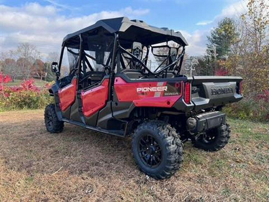 2025 Honda Pioneer 1000-6 Deluxe Crew