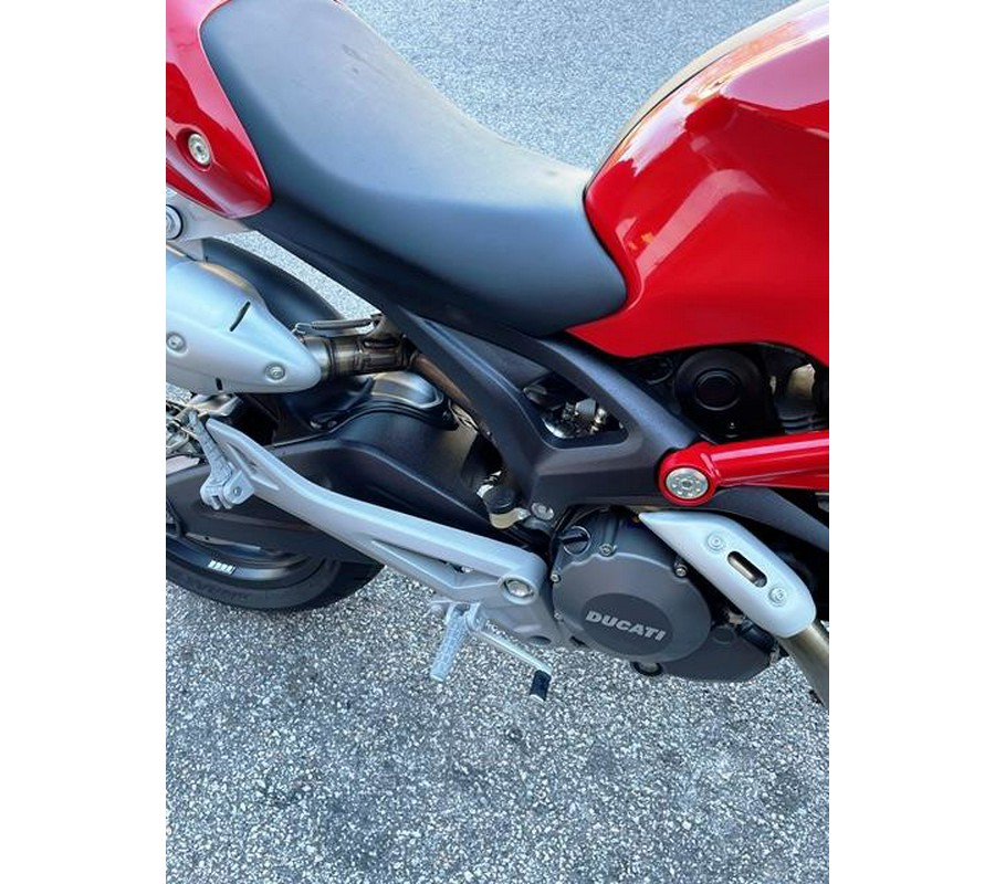 2009 Ducati Monster 696