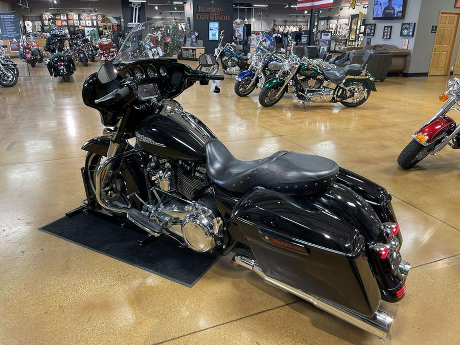 2017 Harley-Davidson® FLHXS - Street Glide® Special