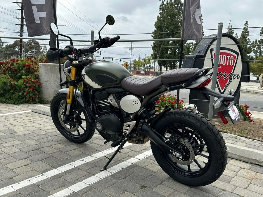 2024 Triumph Scrambler 400 X Matte Khaki Green / Fusion White