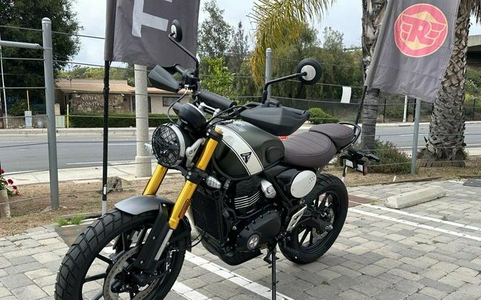 2024 Triumph Scrambler 400 X Matte Khaki Green / Fusion White