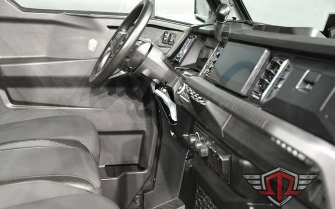 2026 Can-Am Defender MAX XT CAB HD11 With 10.25 In.Display Dar