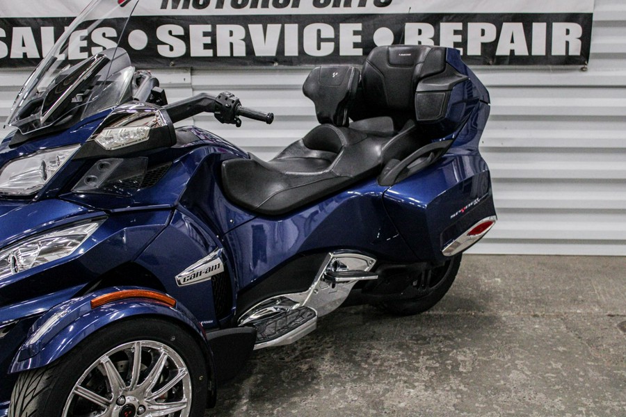 2017 Can-Am Spyder RT Limited