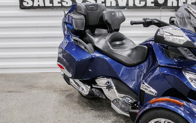 2017 Can-Am Spyder RT Limited