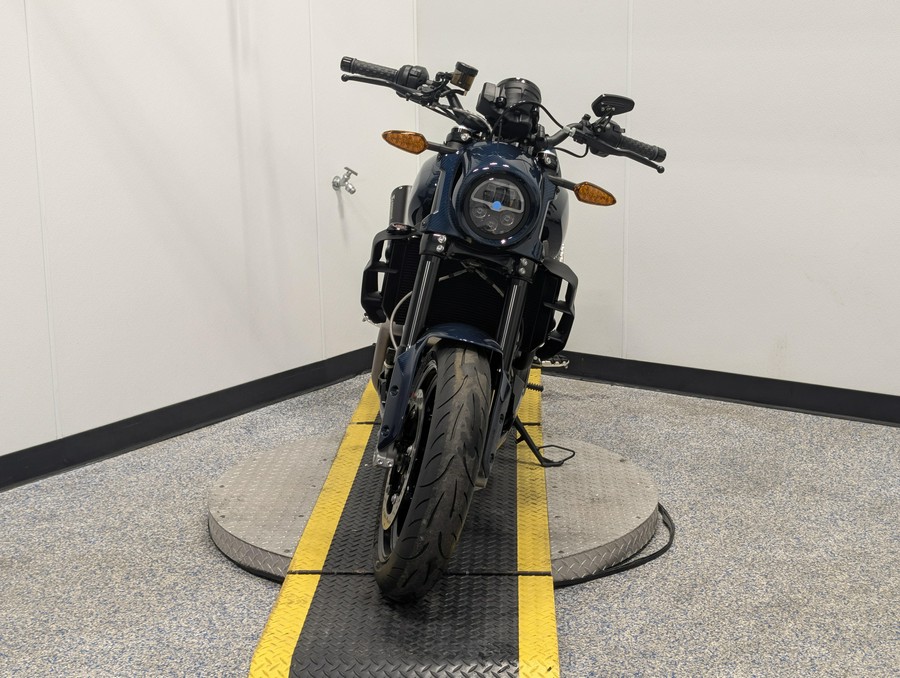 2024 Polaris FTR x 100% CARBON