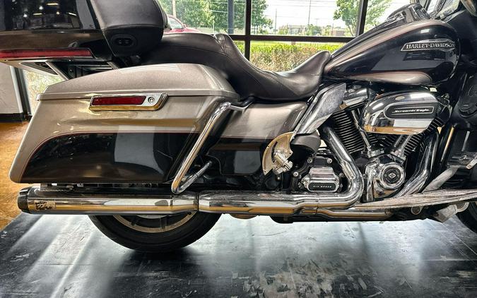 2017 Harley-Davidson® Electra Glide® Ultra Classic® Billet Silver/Vivid Black