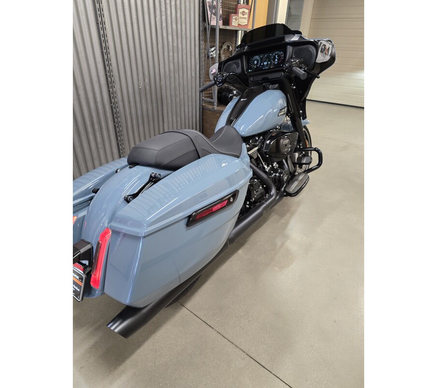 FLHX 2024 Street Glide®