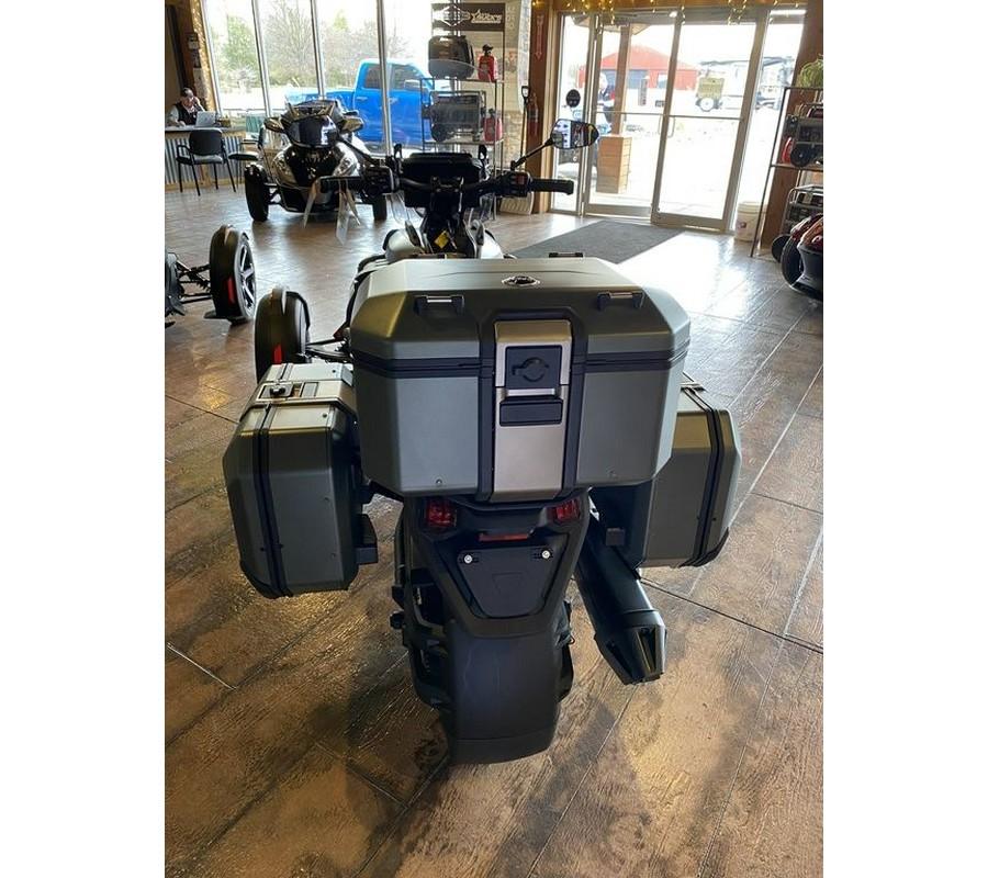 2025 Can-Am® Canyon Redrock