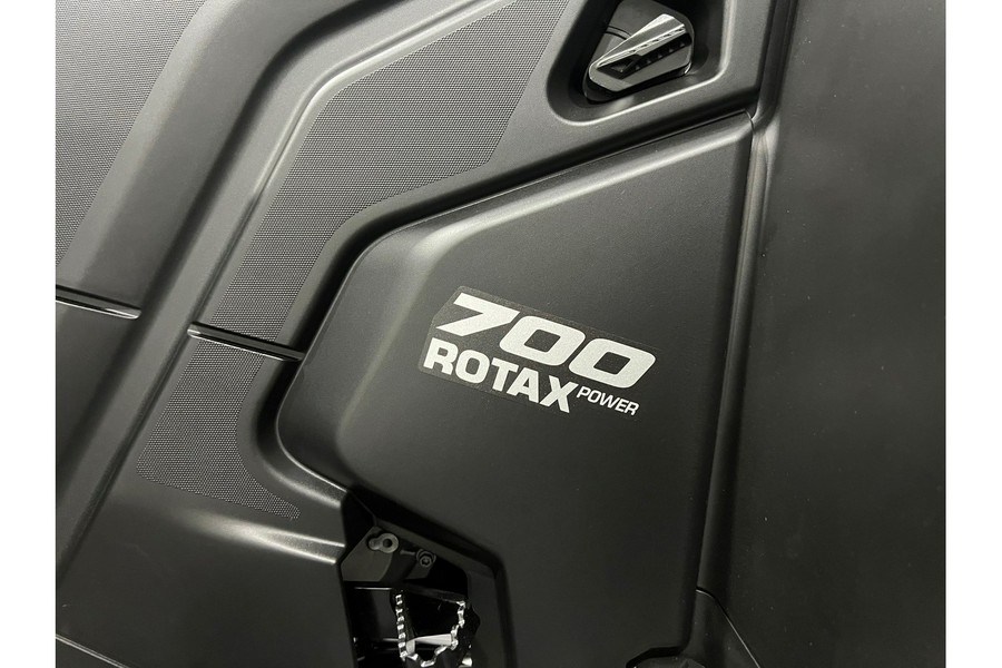 2026 Can-Am Outlander XT 700