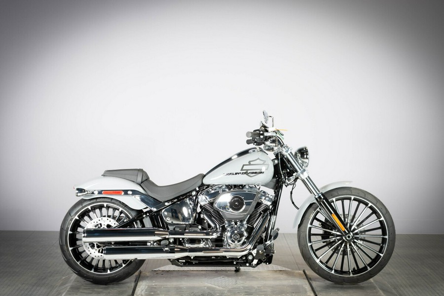 2026 Harley-Davidson Breakout