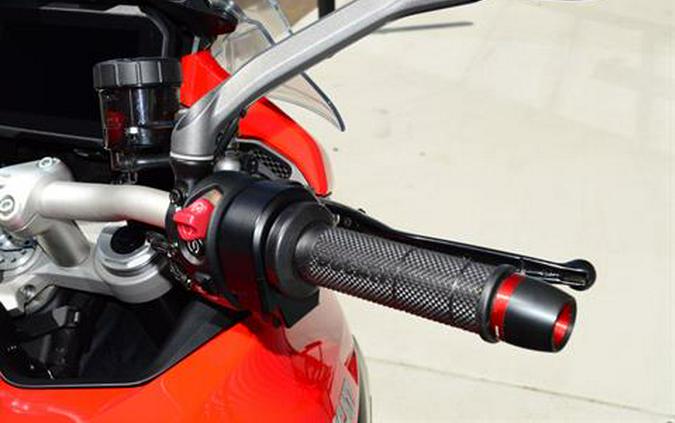 2022 Ducati Multistrada V4 S Travel & Radar