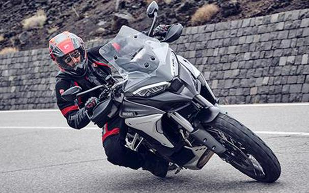 2022 Ducati Multistrada V4 S Travel & Radar