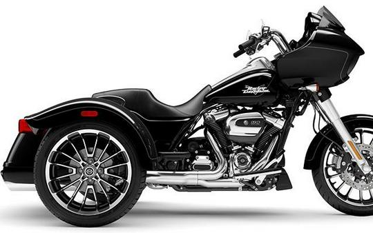 2024 Harley-Davidson® Trike Road Glide® 3