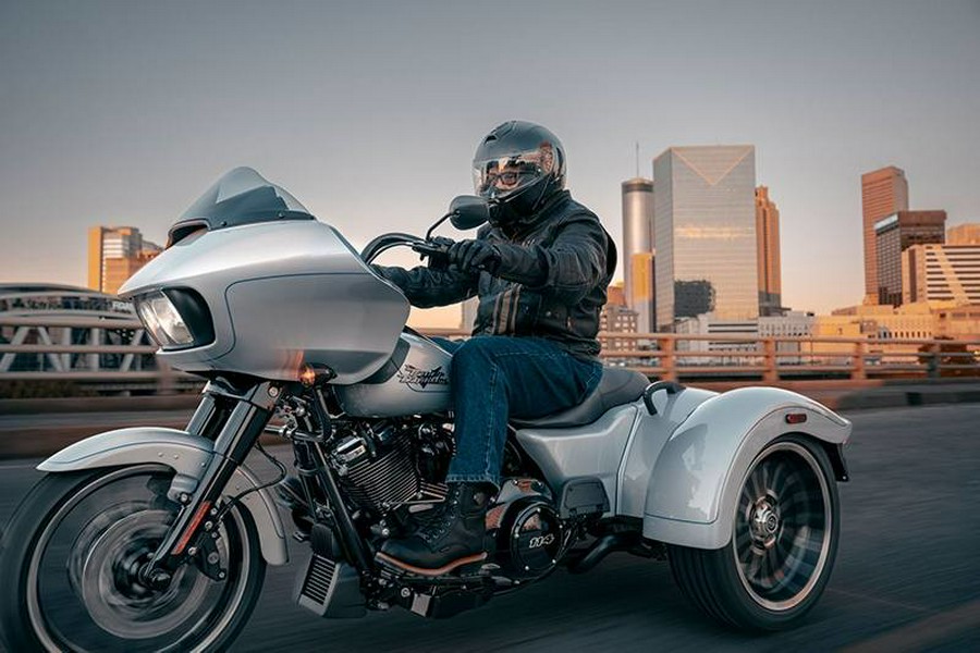 2024 Harley-Davidson® Trike Road Glide® 3
