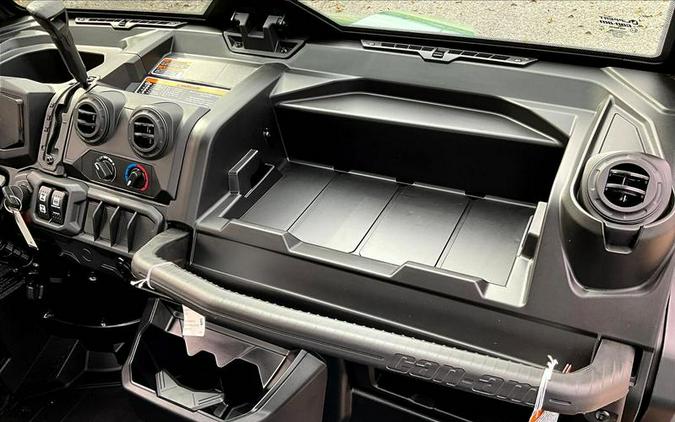 2026 Can-Am® Defender DPS CAB HD9 Compass Green