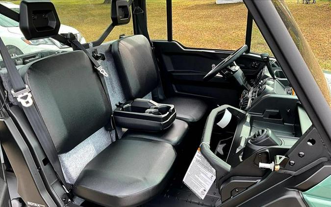 2026 Can-Am® Defender DPS CAB HD9 Compass Green