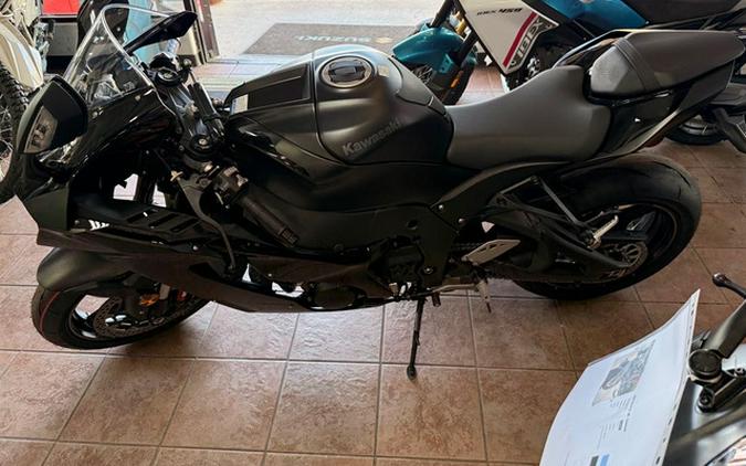 2025 Kawasaki Ninja ZX -10R ABS