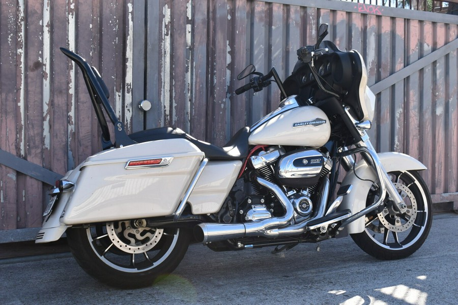 2022 Harley-Davidson® Street Glide® FLHX