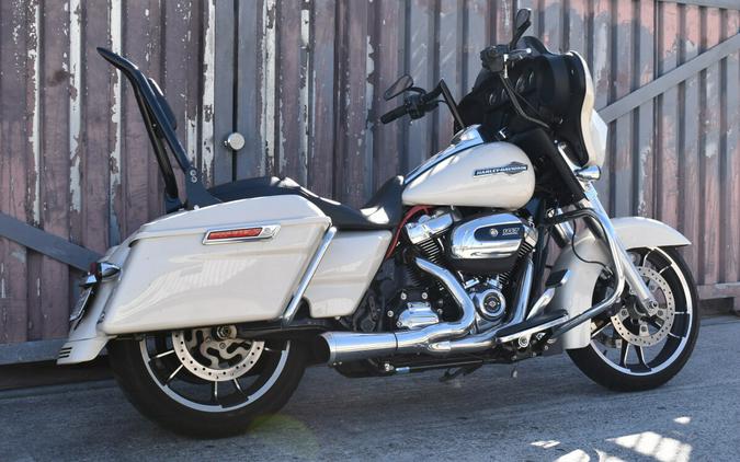 2022 Harley-Davidson® Street Glide® FLHX