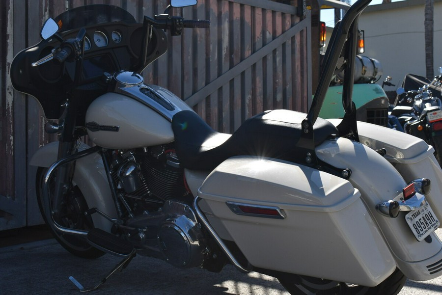 2022 Harley-Davidson® Street Glide® FLHX