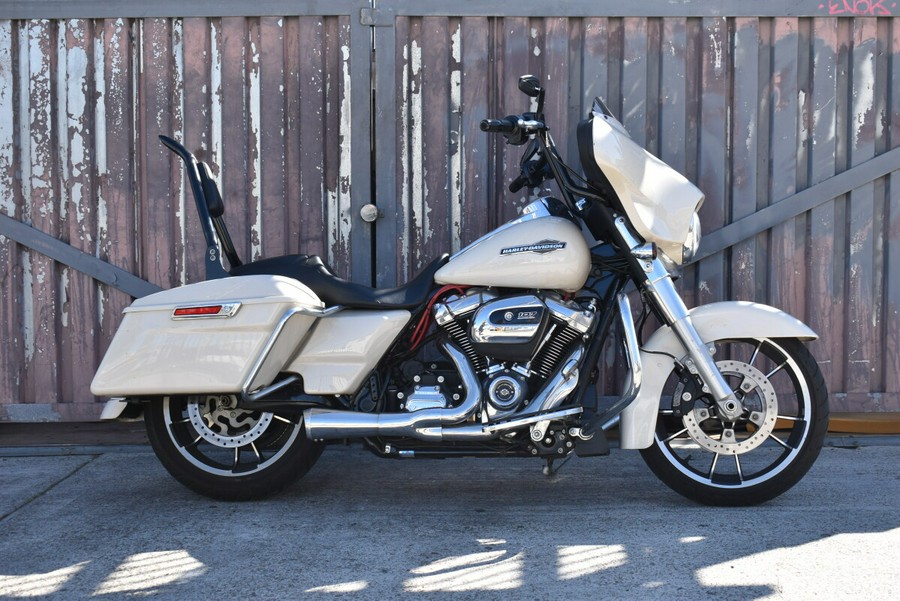 2022 Harley-Davidson® Street Glide® FLHX