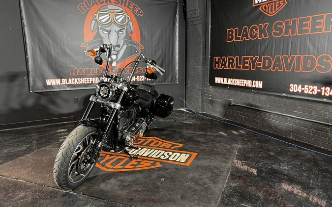 2018 Harley-Davidson® FLSB Sport Glide™