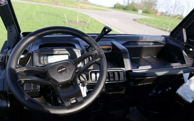 2026 Can-Am Defender HD7