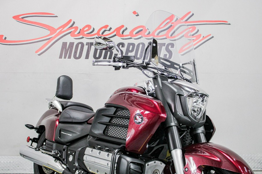 2014 Honda Gold Wing® Valkyrie®