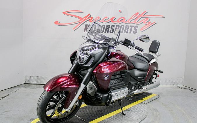 2014 Honda Gold Wing® Valkyrie®