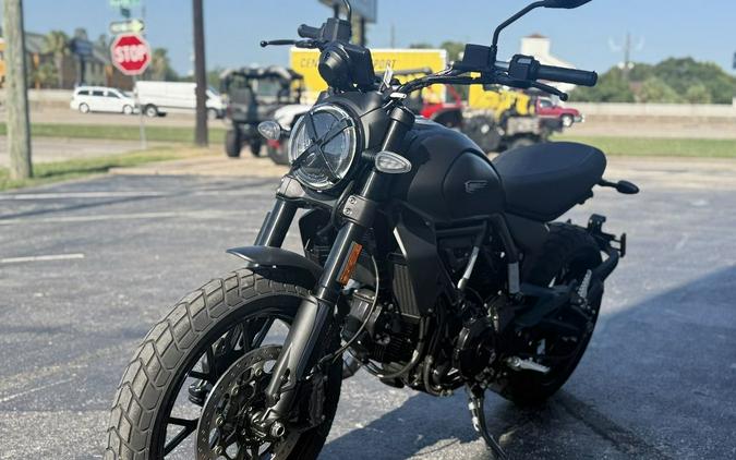 2025 Ducati Scrambler Icon Dark