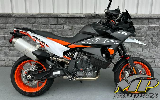 2024 KTM 890 SMT