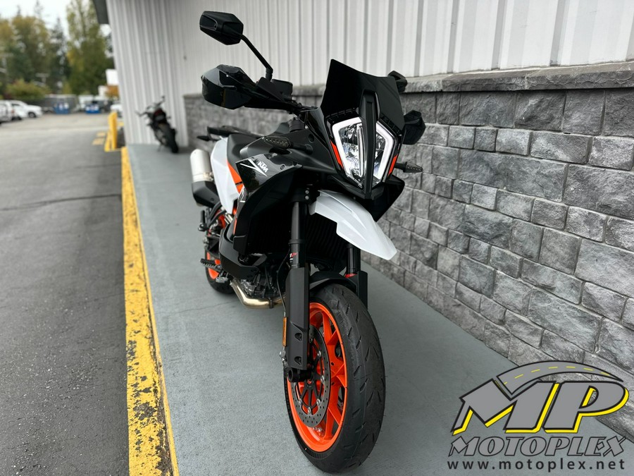 2024 KTM 890 SMT