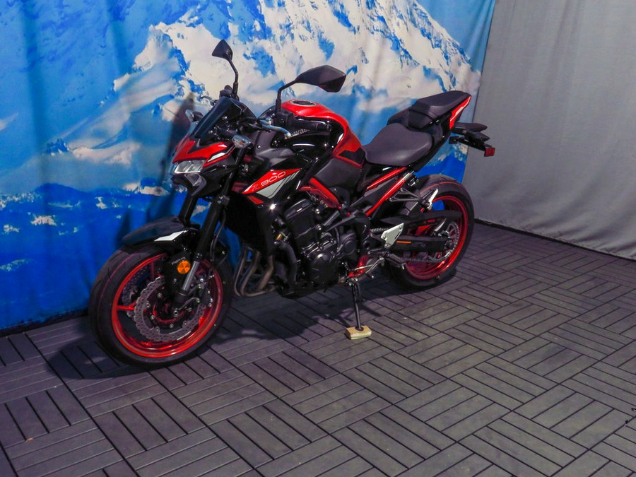 2024 Kawasaki Z900 ABS Candy Persimmon Red/Ebony