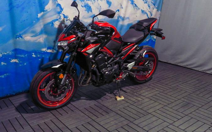 2024 Kawasaki Z900 ABS Candy Persimmon Red/Ebony