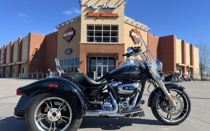 2020 Harley-Davidson® Freewheeler® FLRT Vivid Black