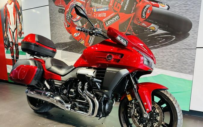2014 Honda® CTX1300 Deluxe