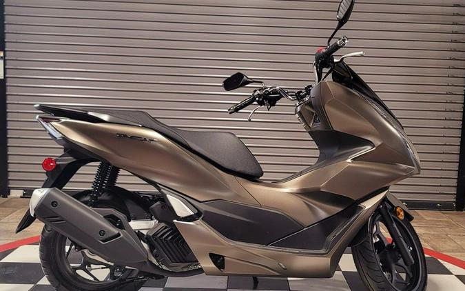 2023 Honda® PCX