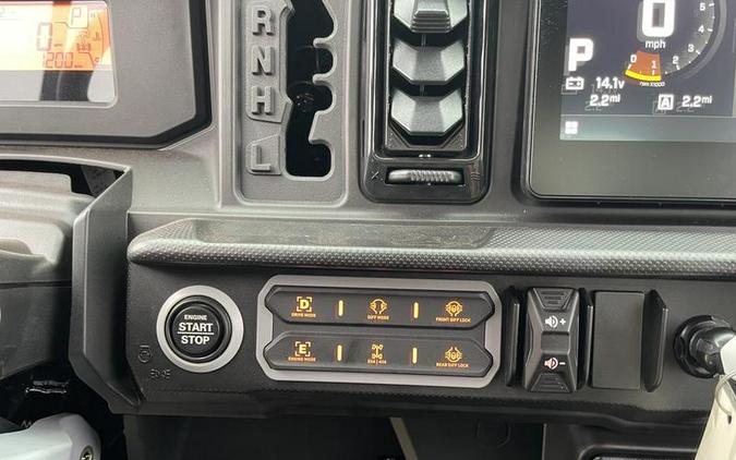 2026 Can-Am® Defender Limited HD11