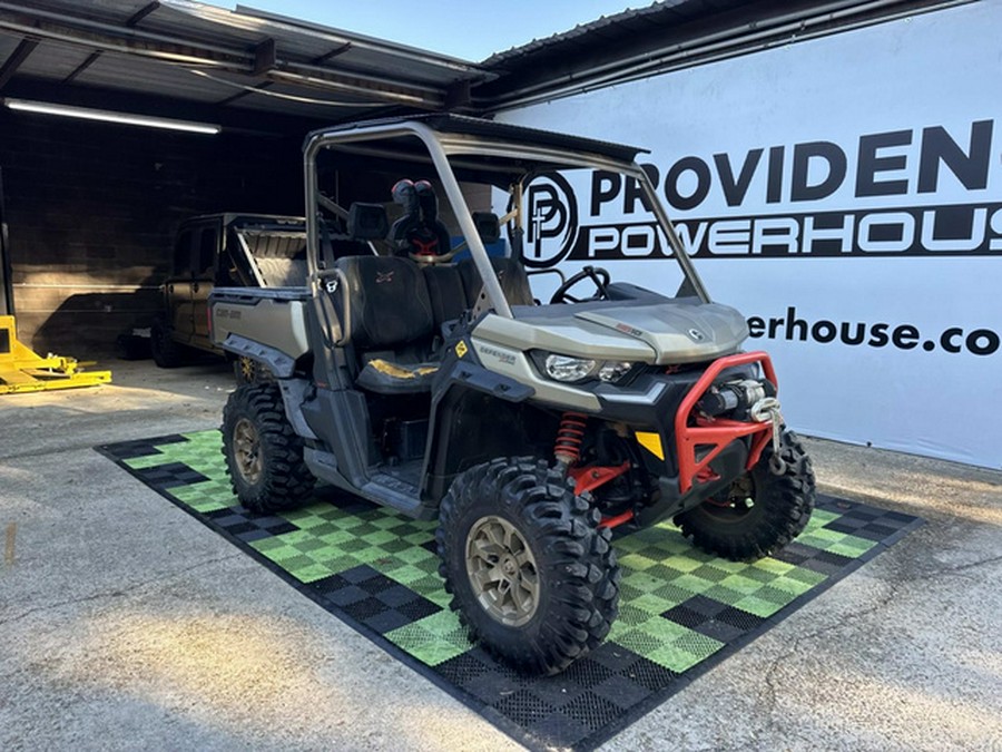 2023 Can-AM DEFENDER XMR HD10