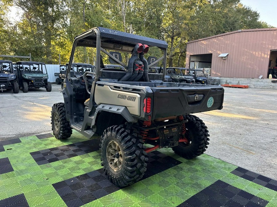 2023 Can-AM DEFENDER XMR HD10