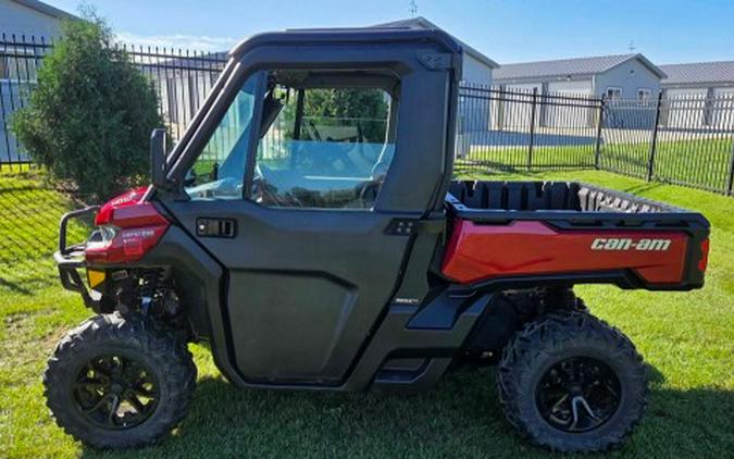 2018 Can-Am Defender XT CAB HD10