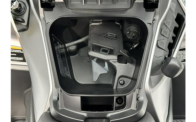 2026 Can-Am Outlander MAX XT 700