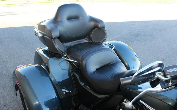 Harley-Davidson® Tri Glide® Ultra 2020 FLHTCUTG 851855T SPRUCE W/PINSTRIPE