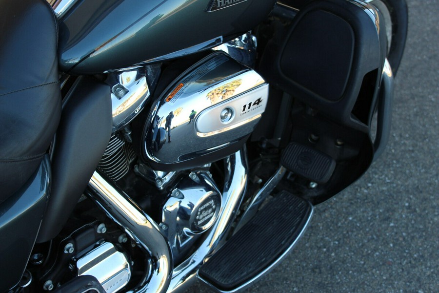 Harley-Davidson® Tri Glide® Ultra 2020 FLHTCUTG 851855T SPRUCE W/PINSTRIPE