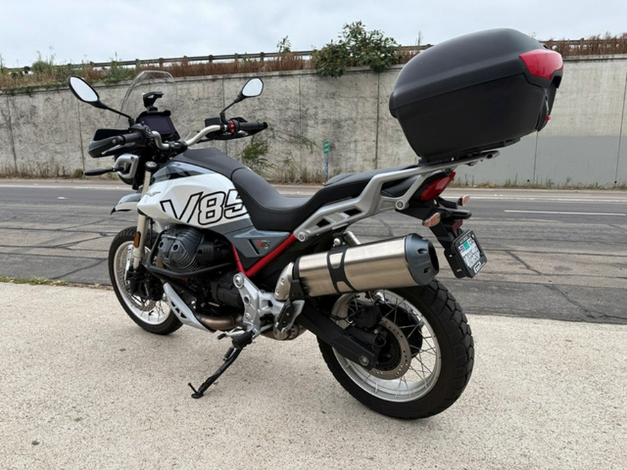 2025 Moto Guzzi V85 TT