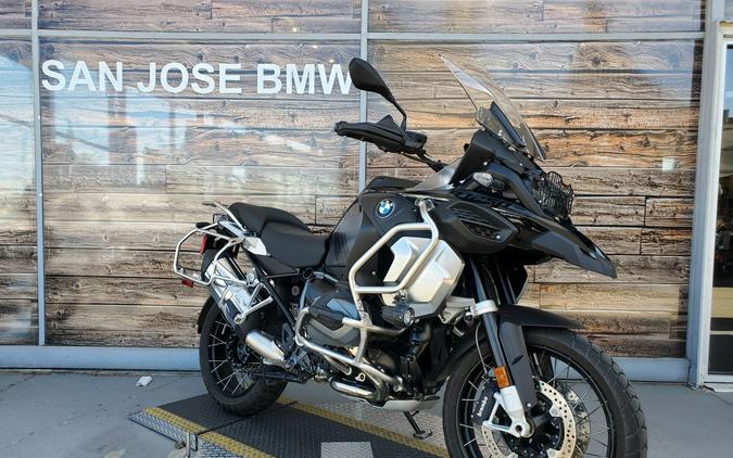 2022 BMW R