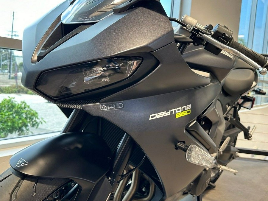 2025 Triumph Daytona 660 Satin Granite/Satin Black